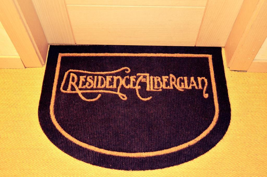 Residence Albergian Pragelato Exteriör bild